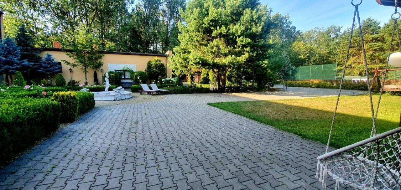 Hotel Leszczynski Konstantynów Łódzki Exterior foto